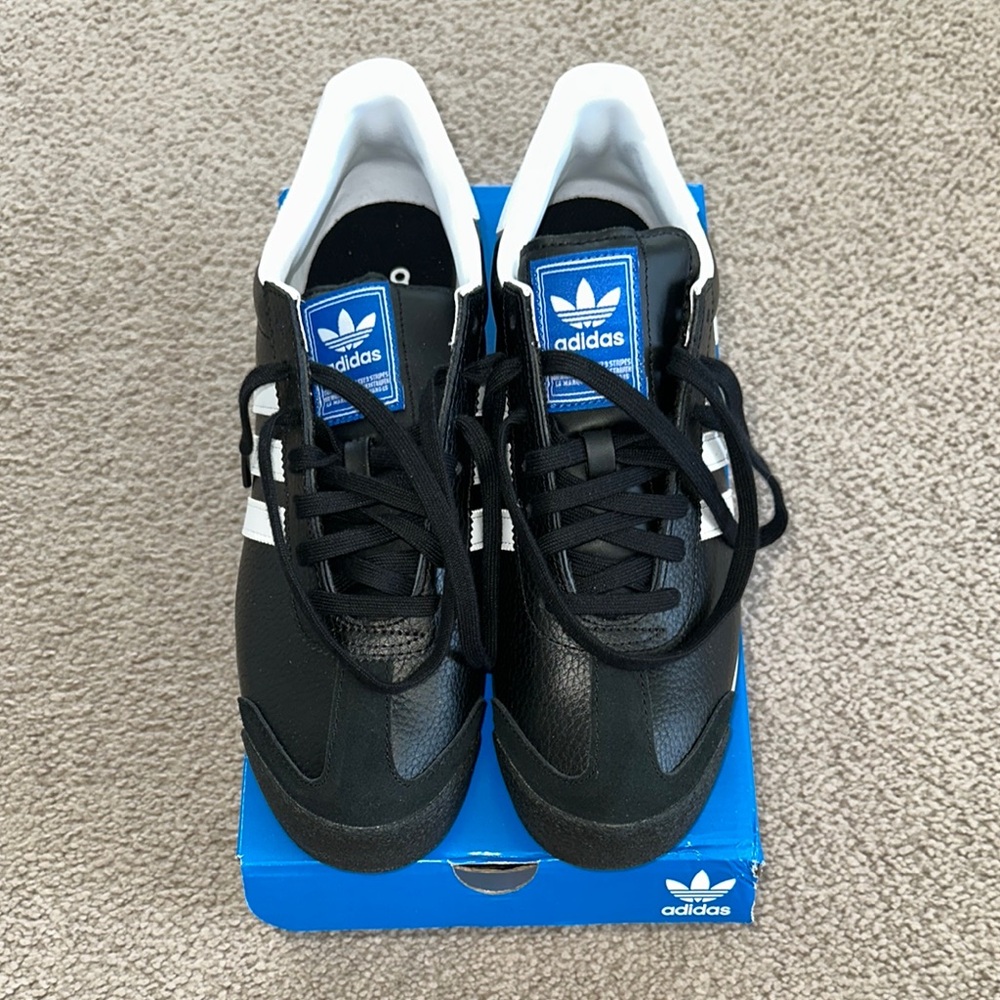 Adidas Men's Black and White Samoa Sneakers